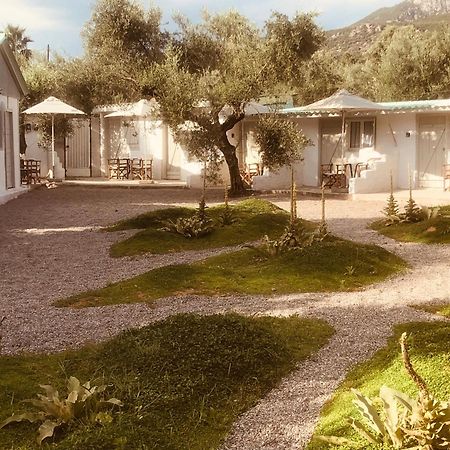 Barreira Beachfront Rooms 6 Kalamata Dış mekan fotoğraf